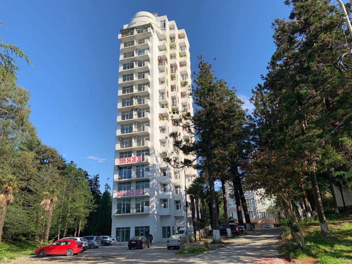 Студия Радуга У Моря Колхида Appartement Batoemi Buitenkant foto